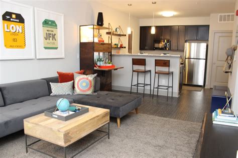1 Bedroom Apartments .